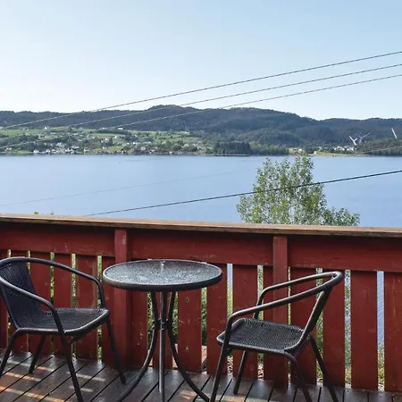 Holiday home In With Wifi Sandvoll