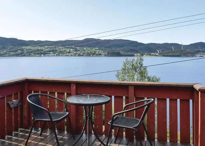 Vakantiehuis Lovely In With Wifi Sandvoll